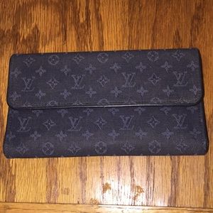 Authentic Louis Vuitton wallet